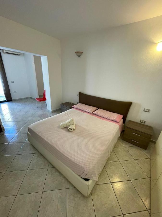 Casa Camere Pistis Assemini Buitenkant foto
